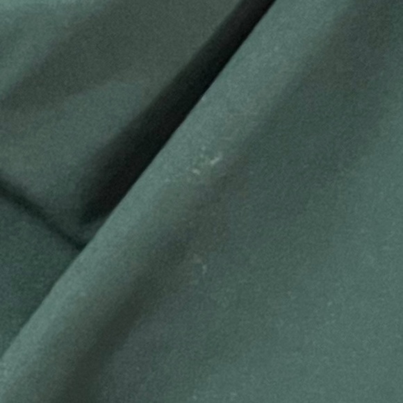 Betsy & Adam - PLUS "JORDAN" SHORT SCUBA CREPE DRAPE BACK DRESS - 20W - Picture 6 of 7